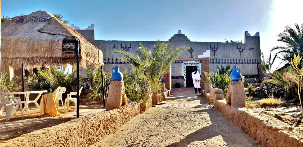 Kasbah Les Alizes Du Desert M'Hamid Bagian luar foto