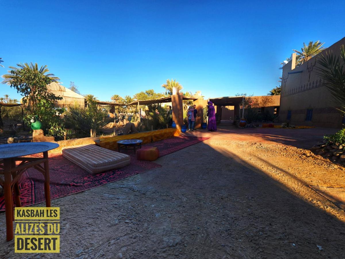 Kasbah Les Alizes Du Desert M'Hamid Bagian luar foto