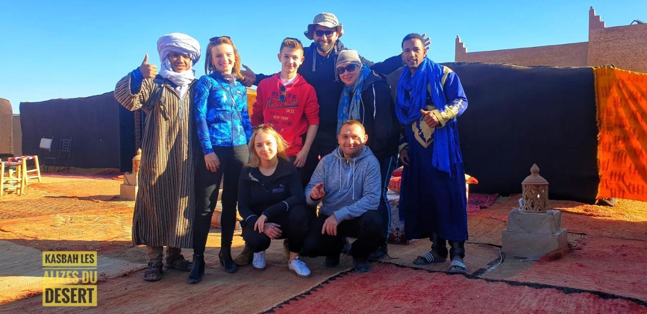 Kasbah Les Alizes Du Desert M'Hamid Bagian luar foto