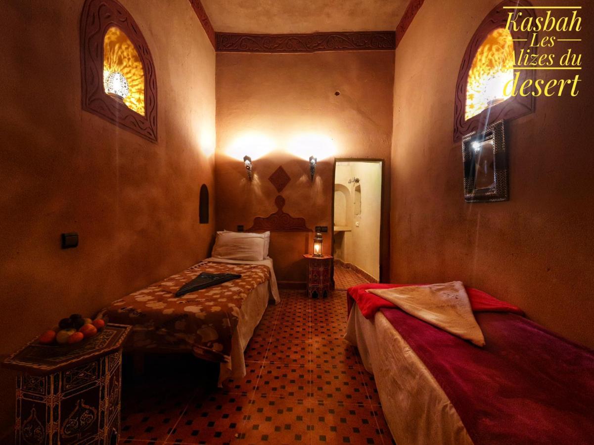 Kasbah Les Alizes Du Desert M'Hamid Bagian luar foto